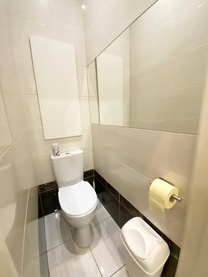 Appartement Світло Є! Історичний Центр! à Kiev Extérieur photo