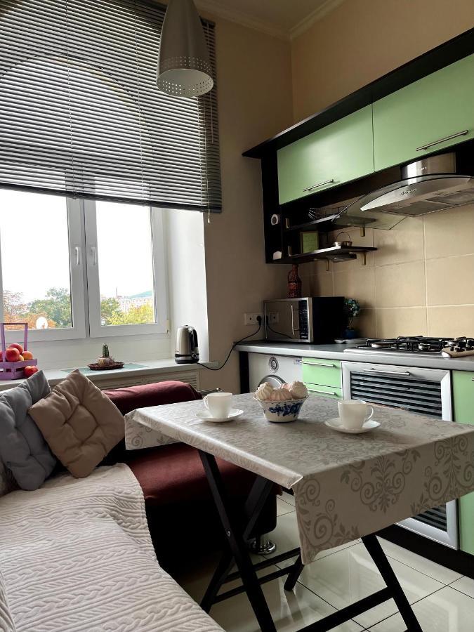 Appartement Світло Є! Історичний Центр! à Kiev Extérieur photo
