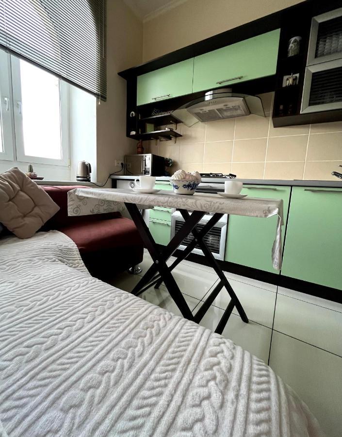 Appartement Світло Є! Історичний Центр! à Kiev Extérieur photo