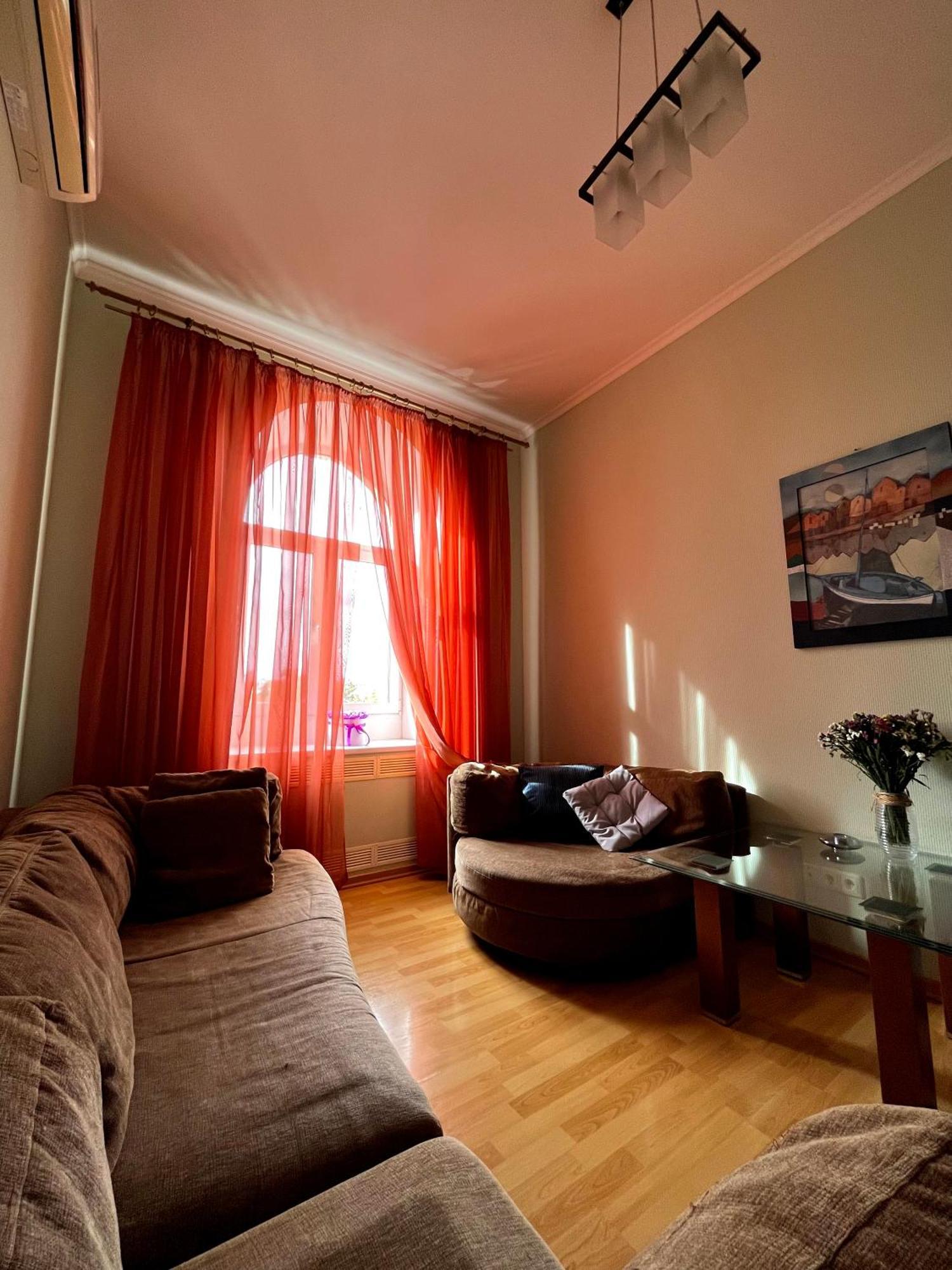 Appartement Світло Є! Історичний Центр! à Kiev Extérieur photo