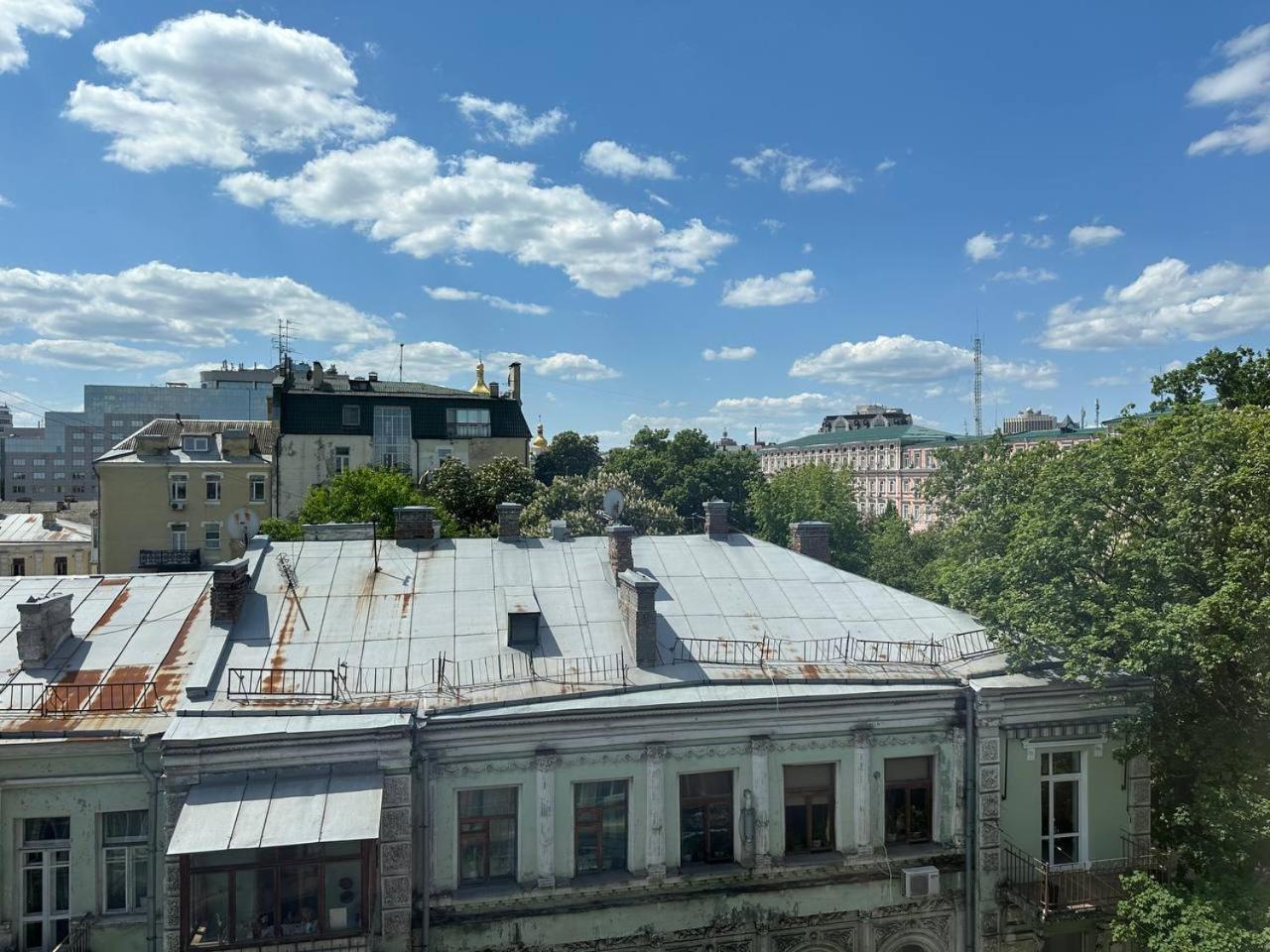 Appartement Світло Є! Історичний Центр! à Kiev Extérieur photo